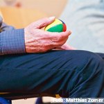 Es fundamental apoyar a las personas con demencia y sus cuidadores frente al COVID-19