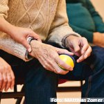 Un estudio analiza el nivel de satisfacción con la atención recibida en Atención Primaria entre personas mayores con problemas de salud mental