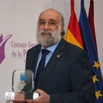 El Consejo General de la Psicología recibe un reconocimiento por su importante labor durante la pandemia del Covid-19