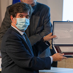 La Unión Interprofesional de la Comunidad de Madrid reconoce la vocación de servicio a las profesiones del colegiado Javier Urra Portillo