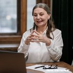 Garantizar el derecho al trabajo y la protección social de las personas mayores