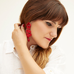 Detrás del texto de Agarrarte a la vida hay muchos expertos de la Psicología Entrevista a Rozalén