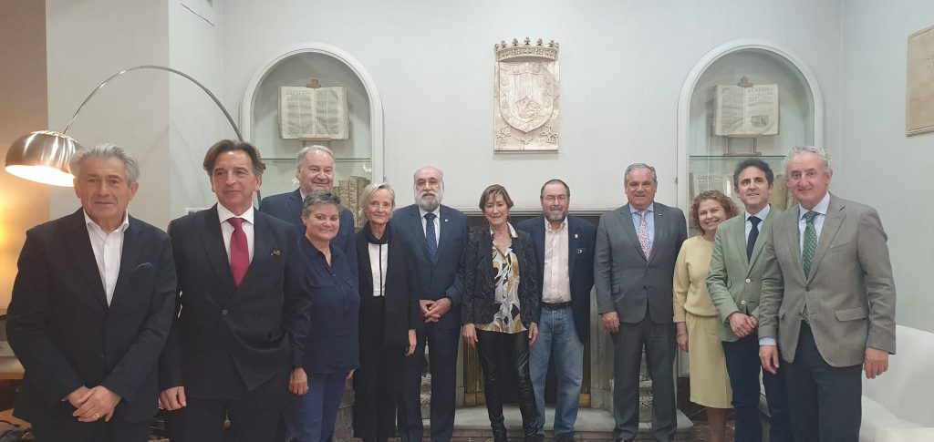 Miembros de la nueva Comisión Ejecutiva de Unión Profesional