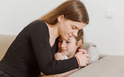 ¿Cómo manejar la sobrecarga emocional en síndrome de Tourette?