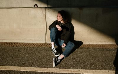 El papel de la autoestima en jóvenes con historia de adversidad