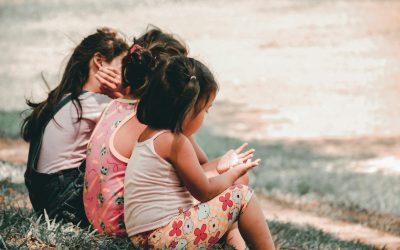 Las desigualdades socioeconómicas provocan una gran pérdida de bienestar psicológico en la infancia y adolescencia de España