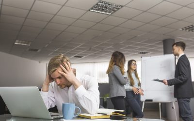 Directrices de la EU-OSHA para apoyar a personas con problemas de salud mental en el ámbito laboral