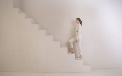 Cómo situar los servicios psicológicos en el modelo de atención escalonada de la salud, según la EFPA