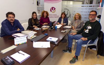 El COPCLM y la Universidad Regional se reúnen para abordar las prácticas del alumnado del Grado en Psicología