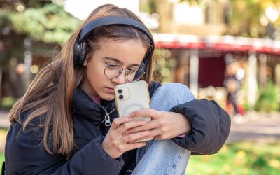 El uso temprano de smartphones se asocia a peor salud mental juvenil