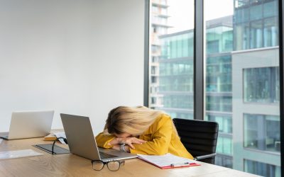 Los cambios organizativos en el trabajo incrementan el riesgo de depresión, según un estudio