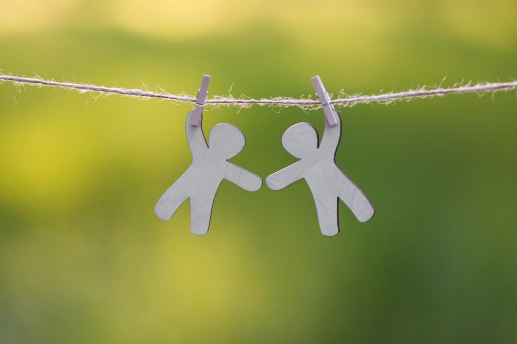 Coraje y psicología. Ayudar sintiendo miedo.