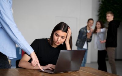 Salud mental y dolencias musculoesqueléticas, principales causas del absentismo laboral por incapacidad temporal en España