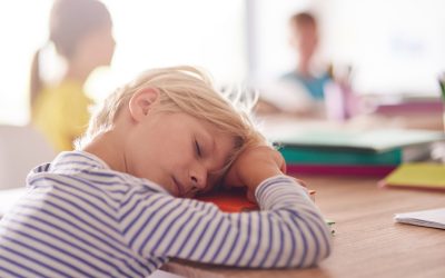 El déficit de sueño impacta en la salud psicológica y física de la población infanto-juvenil