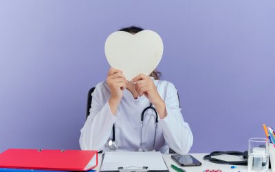 Sanidad advierte sobre falta de formación y estigma hacia el VIH en profesionales de la salud