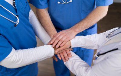 Las profesiones sanitarias impulsan medidas conjuntas para reforzar la protección y el bienestar de profesionales y pacientes en el SNS