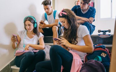La EFPA refuerza el papel de la psicología en la salud mental digital juvenil con seis áreas prioritarias