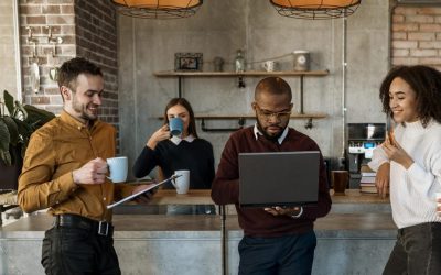 ¿Por qué algunos trabajadores están más expuestos a los factores de riesgo psicológico relacionados con el trabajo?