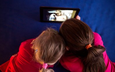 El cine como herramienta en la intervención psicológica con niños y adolescentes