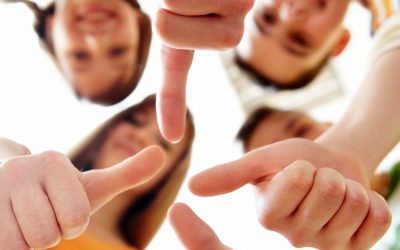 La OCDE alerta del deterioro del bienestar psicológico en la adolescencia, con diferencias en función del género