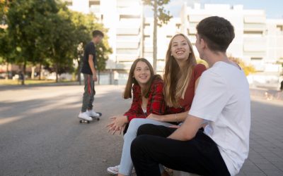 Comunicación familiar, normas y ejemplo parental para prevenir el consumo de alcohol y vapeadores en adolescentes