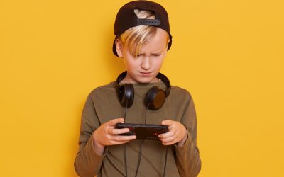 La TCC en el ámbito escolar muestra beneficios en adolescentes con alto riesgo de problemas por videojuegos e Internet